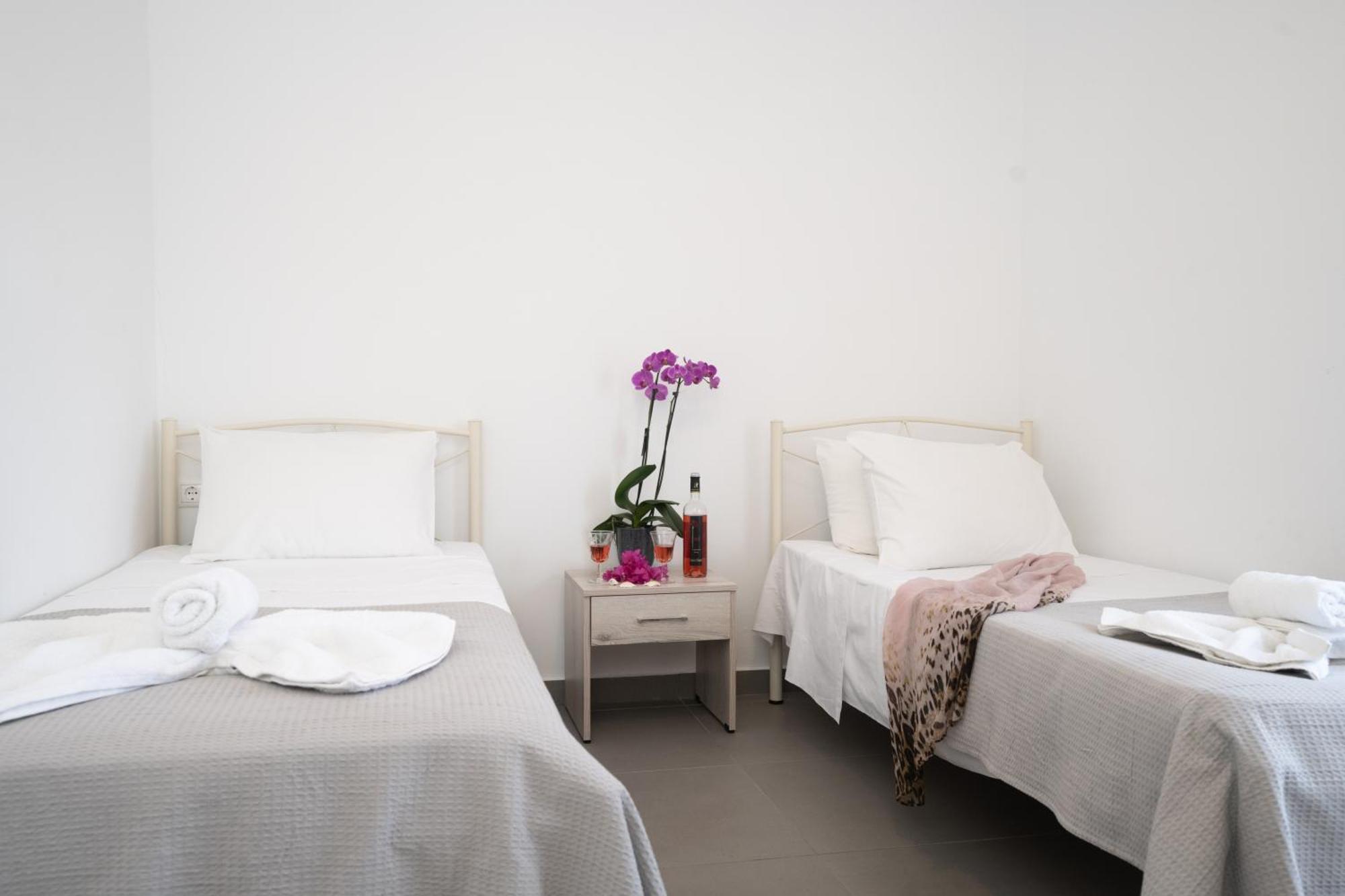 Spilia Apartments & Suites Mykonos Agrari  Bagian luar foto